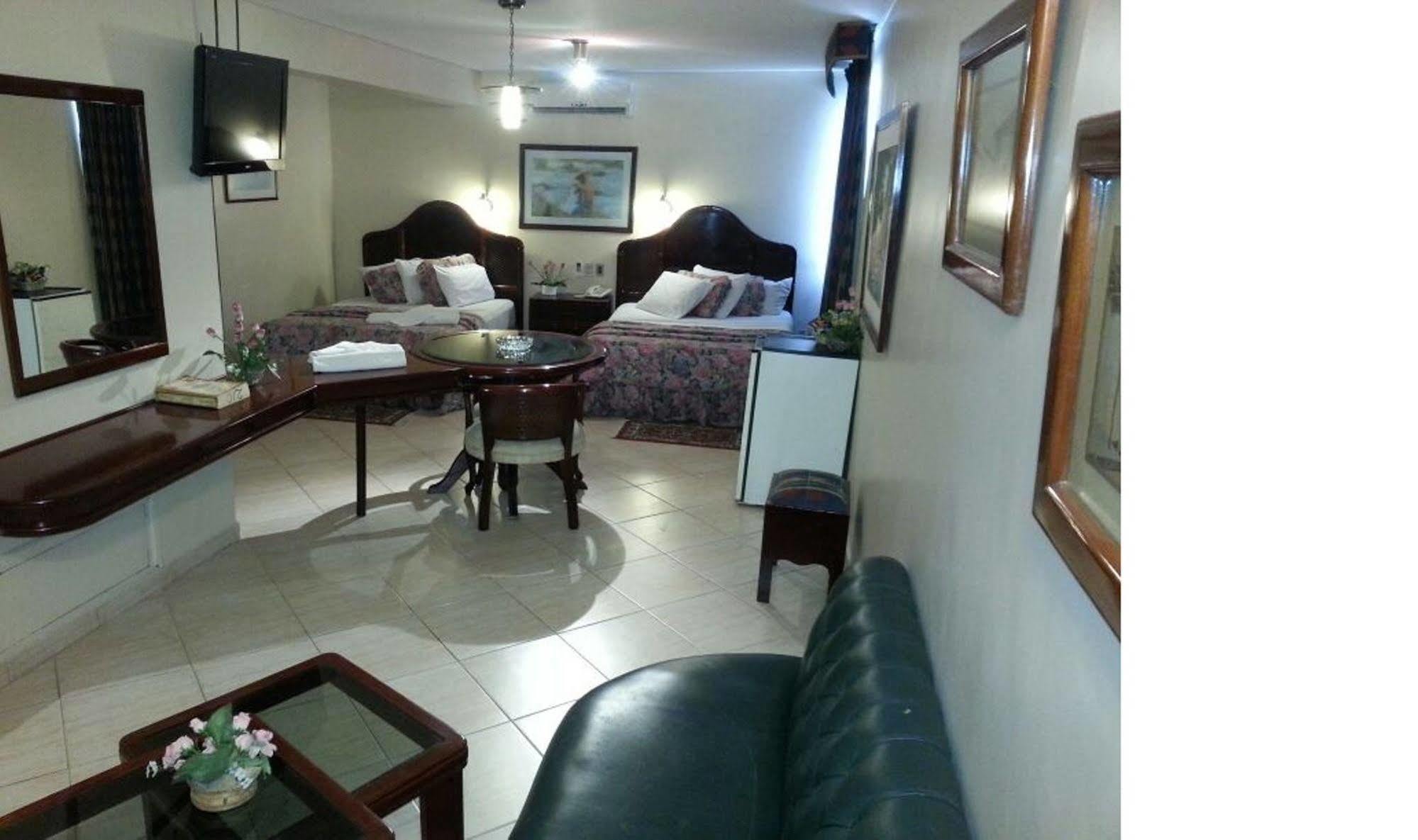 Hotel Arenal 산타 크루즈 드 라 시에라 외부 사진
